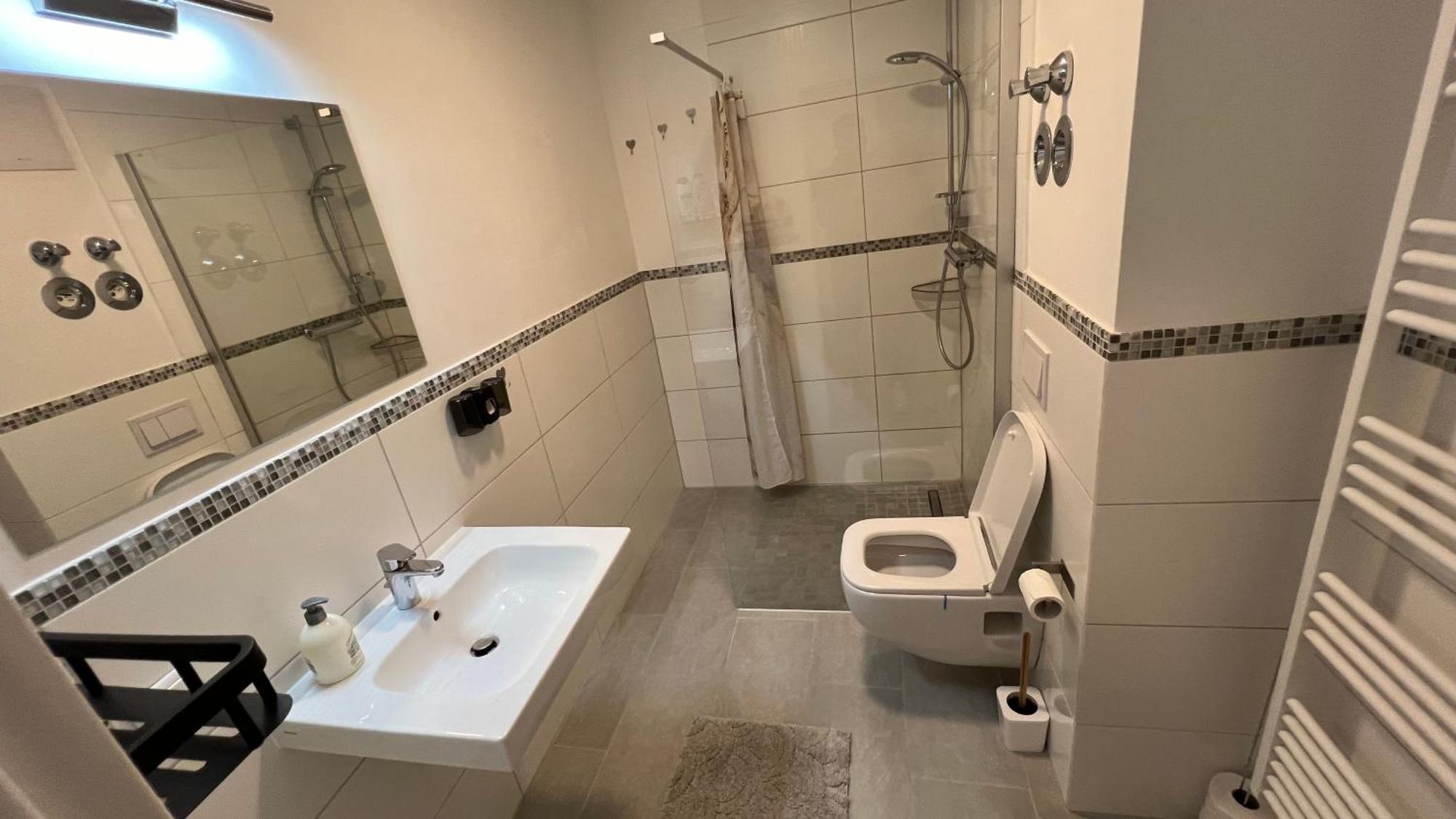 Reviv - Traumhaftes 3 Zimmer Apartment Brühl Εξωτερικό φωτογραφία